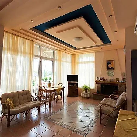 Akti Hotel